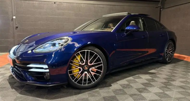 Photo 1 : Porsche Panamera 2020 Essence