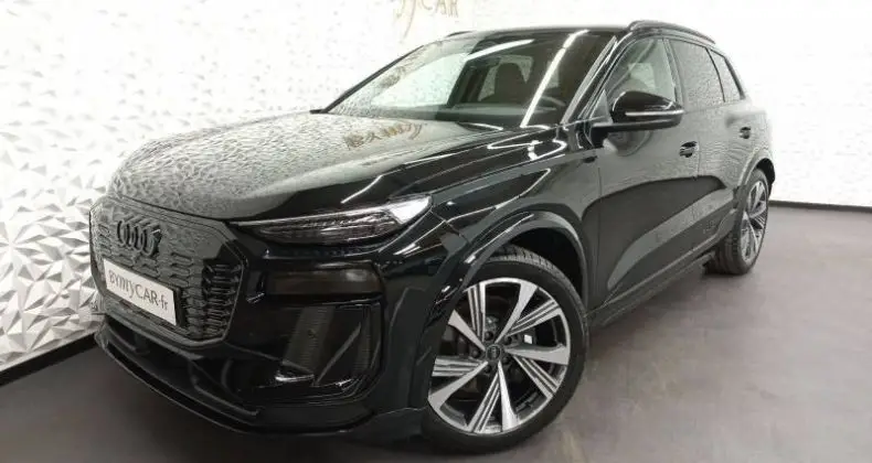 Photo 1 : Audi E-tron 2024 Électrique