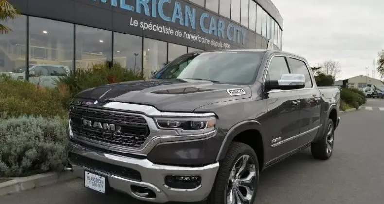 Photo 1 : Dodge Ram 2021 Petrol