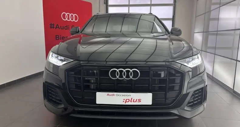 Photo 1 : Audi Q8 2023 Hybrid