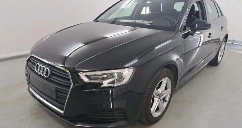 Photo 1 : Audi A3 2019 Diesel