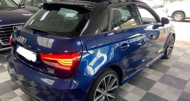 Photo 1 : Audi A1 2016 Petrol