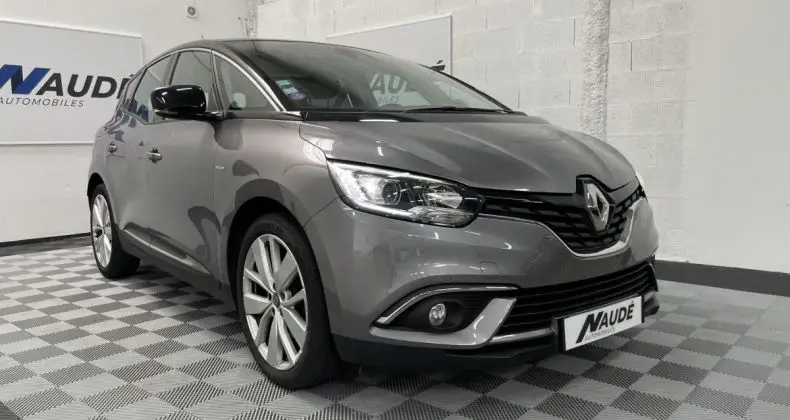 Photo 1 : Renault Scenic 2019 Essence