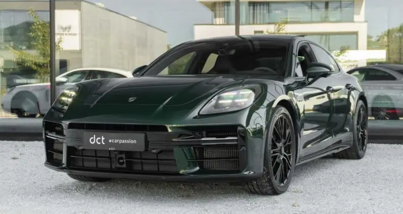 Photo 1 : Porsche Panamera 2024 Petrol