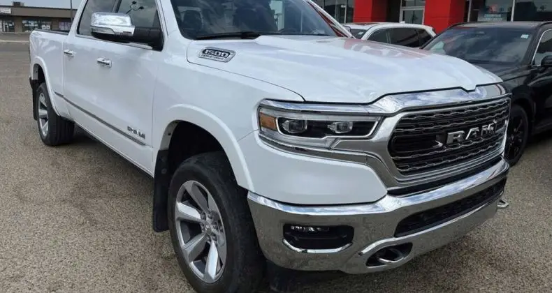 Photo 1 : Dodge Ram 2022 Petrol