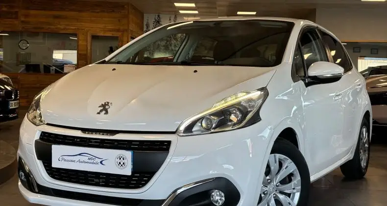 Photo 1 : Peugeot 208 2019 Essence