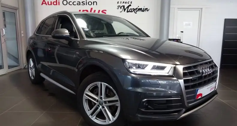 Photo 1 : Audi Q5 2018 Essence