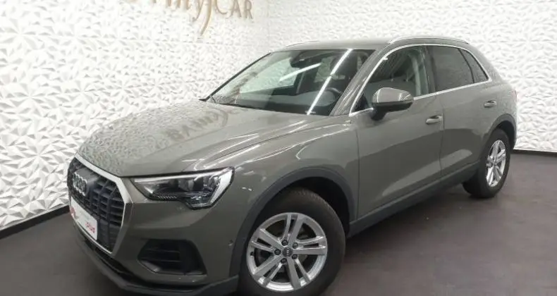 Photo 1 : Audi Q3 2019 Essence