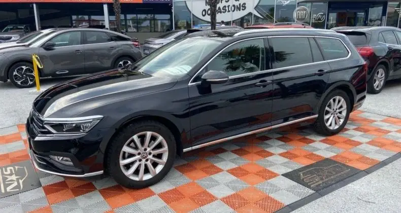 Photo 1 : Volkswagen Passat 2023 Diesel