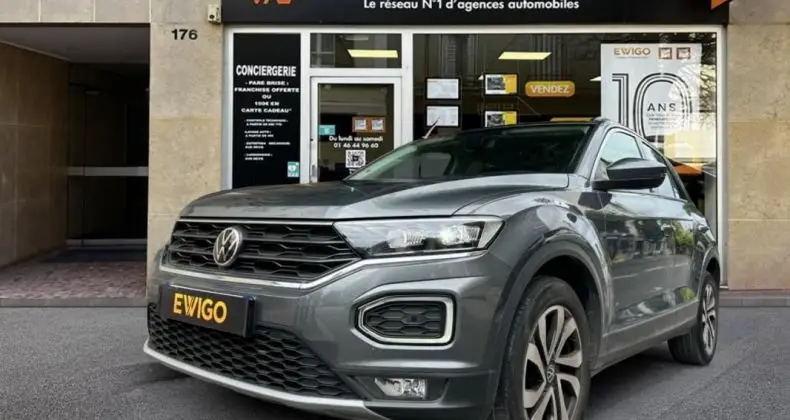 Photo 1 : Volkswagen T-roc 2022 Essence