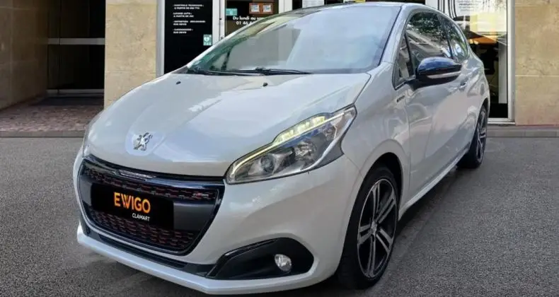 Photo 1 : Peugeot 208 2017 Essence