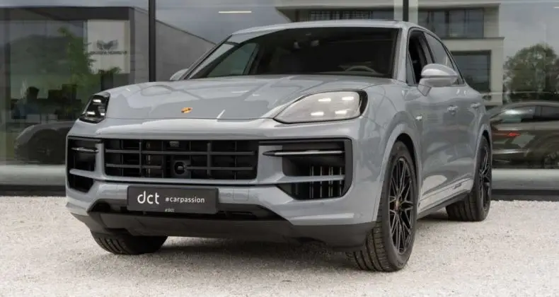 Photo 1 : Porsche Cayenne 2024 Petrol