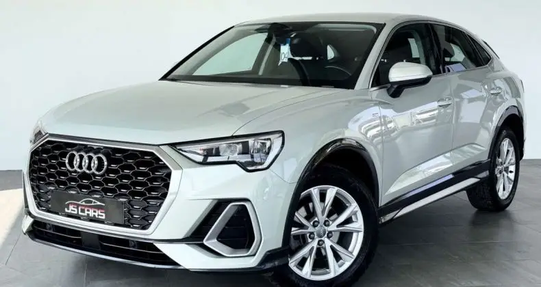 Photo 1 : Audi Q3 2020 Essence