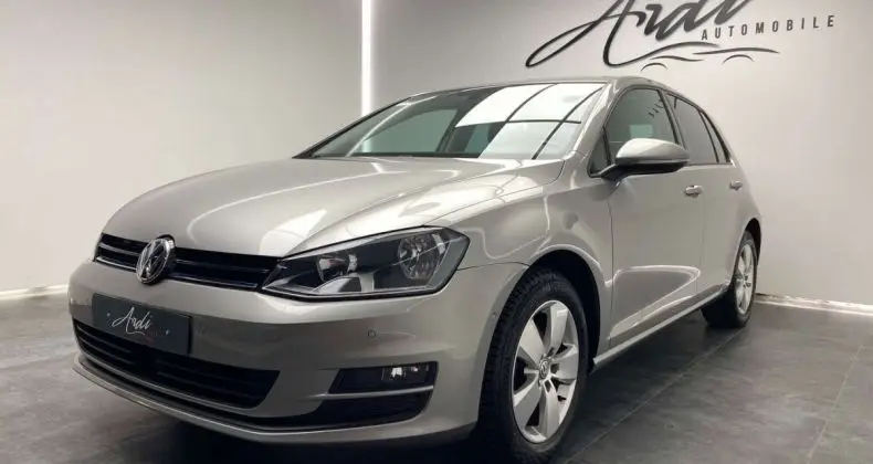 Photo 1 : Volkswagen Golf 2015 Essence