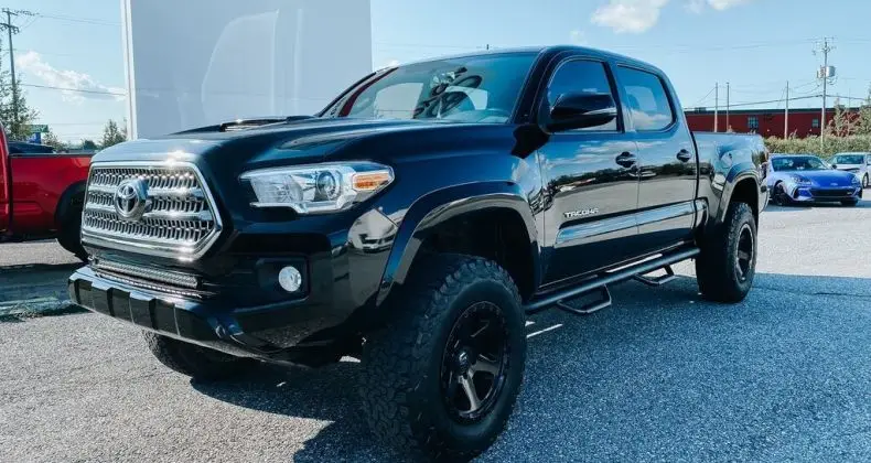 Photo 1 : Toyota Tacoma 2017 Petrol