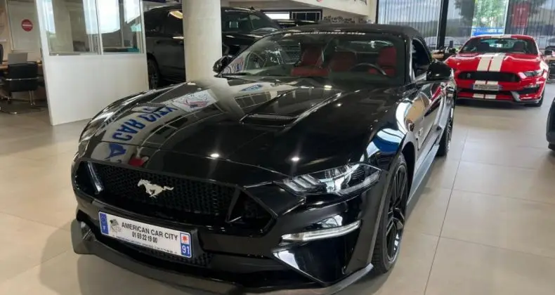 Photo 1 : Ford Mustang 2018 Petrol