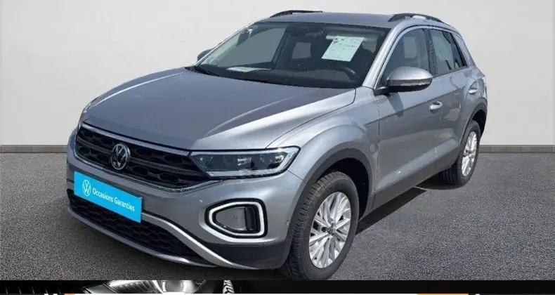 Photo 1 : Volkswagen T-roc 2023 Essence