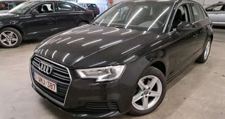 Photo 1 : Audi A3 2019 Diesel