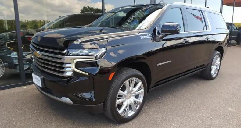 Photo 1 : Chevrolet Suburban 2022 Others