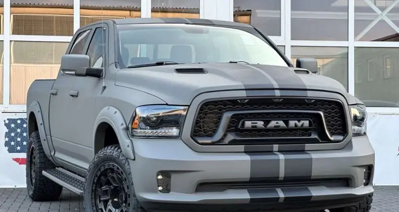 Photo 1 : Dodge Ram 2020 Petrol