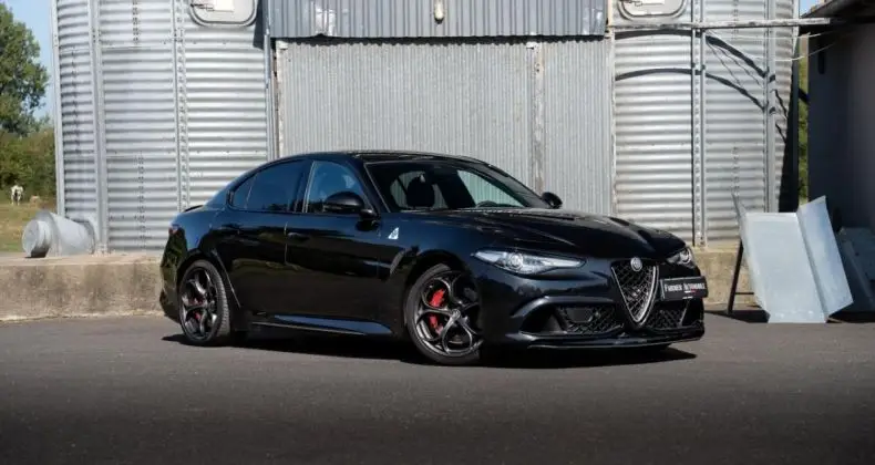 Photo 1 : Alfa Romeo Giulia 2017 Petrol