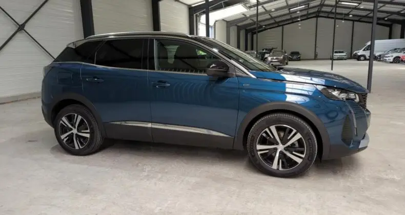 Photo 1 : Peugeot 3008 2023 Petrol