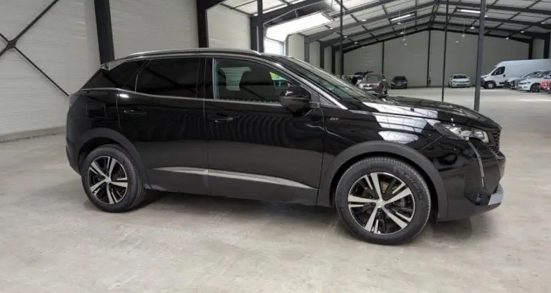 Photo 1 : Peugeot 3008 2023 Petrol