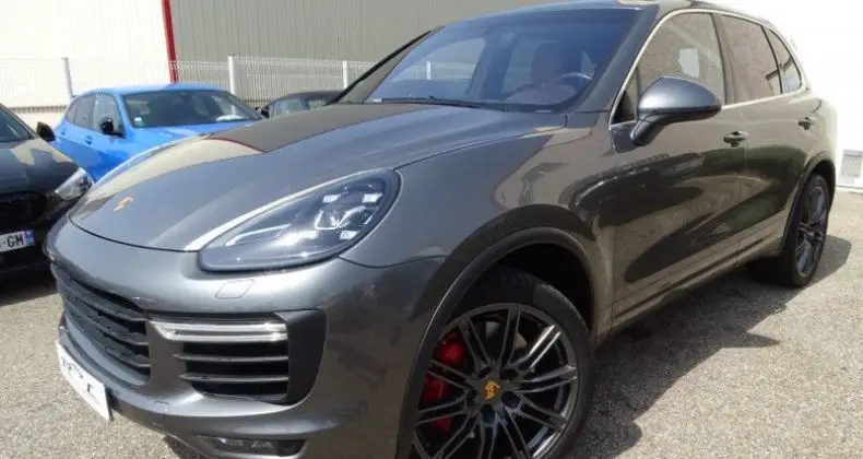 Photo 1 : Porsche Cayenne 2014 Essence