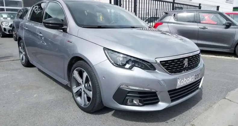 Photo 1 : Peugeot 308 2020 Essence