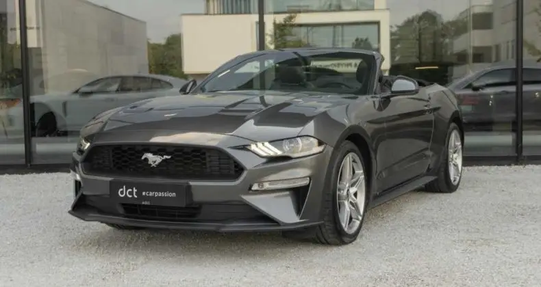 Photo 1 : Ford Mustang 2019 Petrol