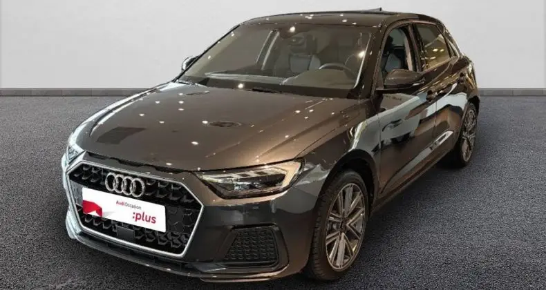 Photo 1 : Audi A1 2023 Essence