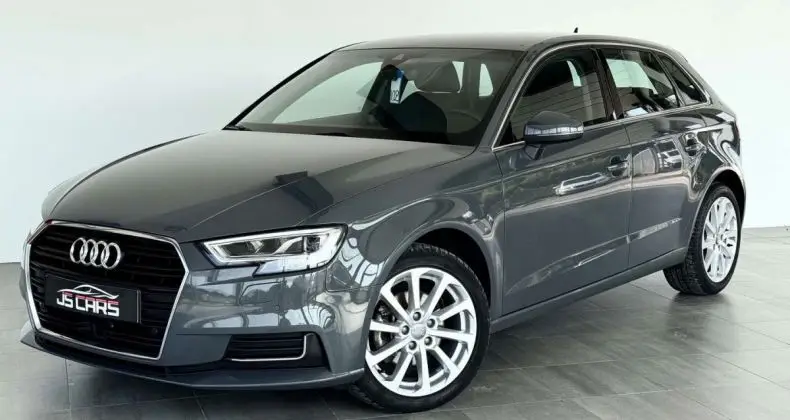 Photo 1 : Audi A3 2020 Diesel