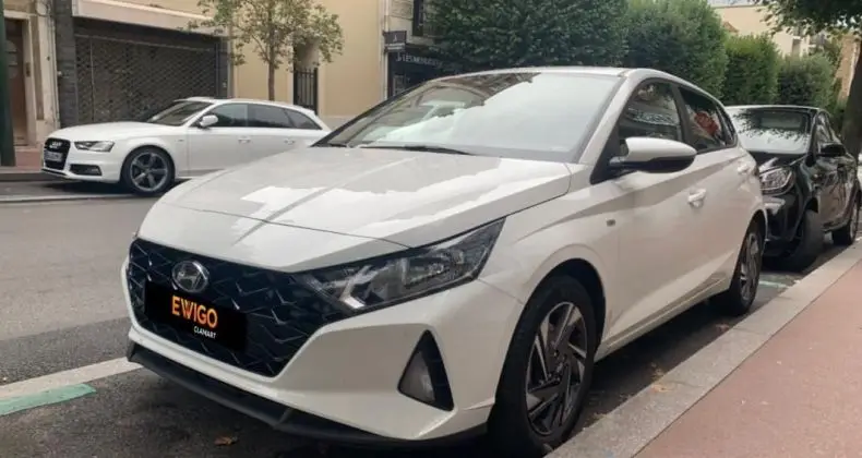 Photo 1 : Hyundai I20 2020 Hybrid