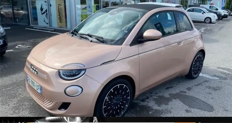 Photo 1 : Fiat 500 2021 Électrique