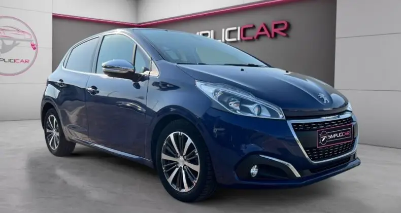 Photo 1 : Peugeot 208 2018 Essence