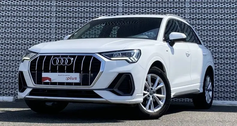 Photo 1 : Audi Q3 2019 Petrol