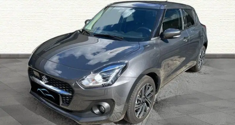 Photo 1 : Suzuki Swift 2024 Petrol