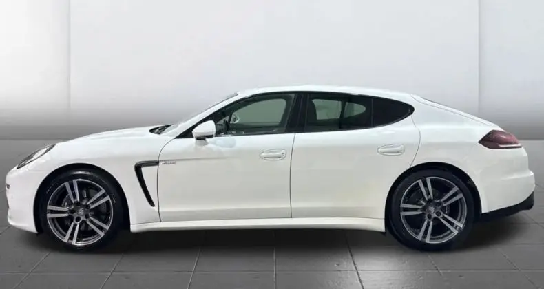 Photo 1 : Porsche Panamera 2015 Diesel