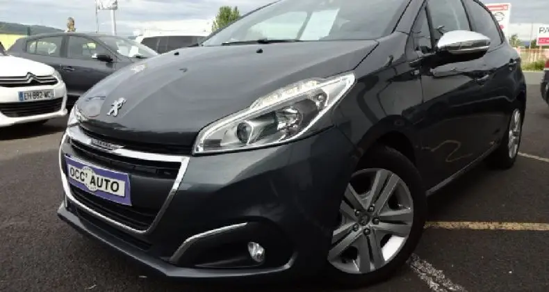 Photo 1 : Peugeot 208 2016 Diesel