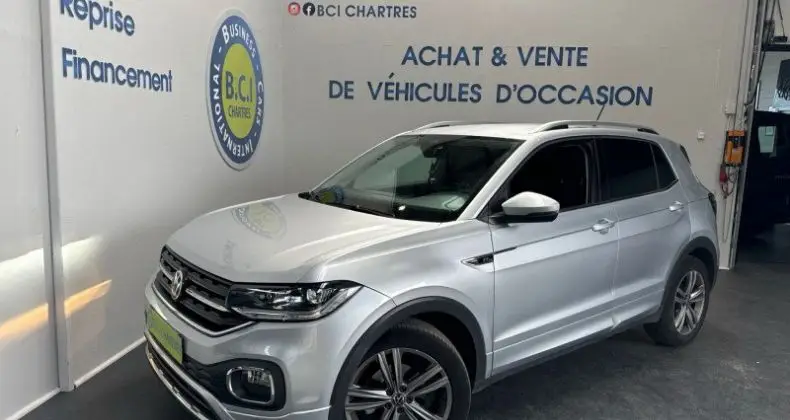 Photo 1 : Volkswagen T-cross 2021 Essence