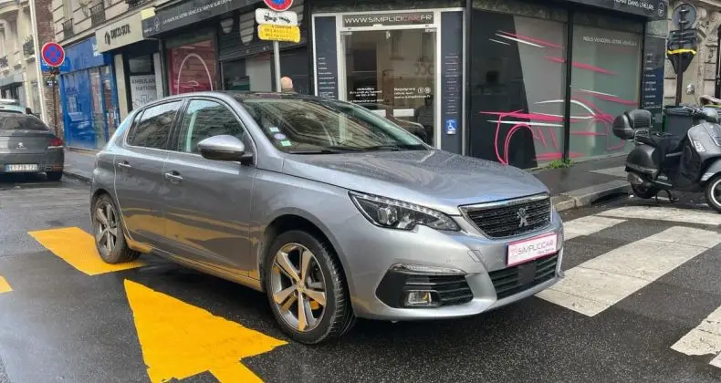 Photo 1 : Peugeot 308 2019 Essence