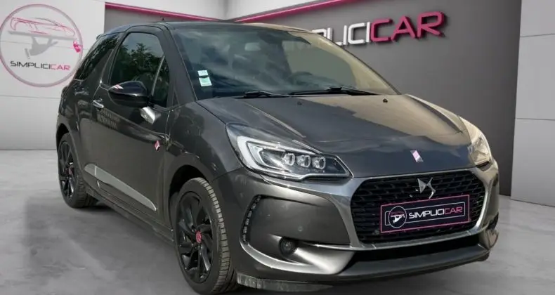 Photo 1 : Ds Automobiles Ds3 2018 Essence