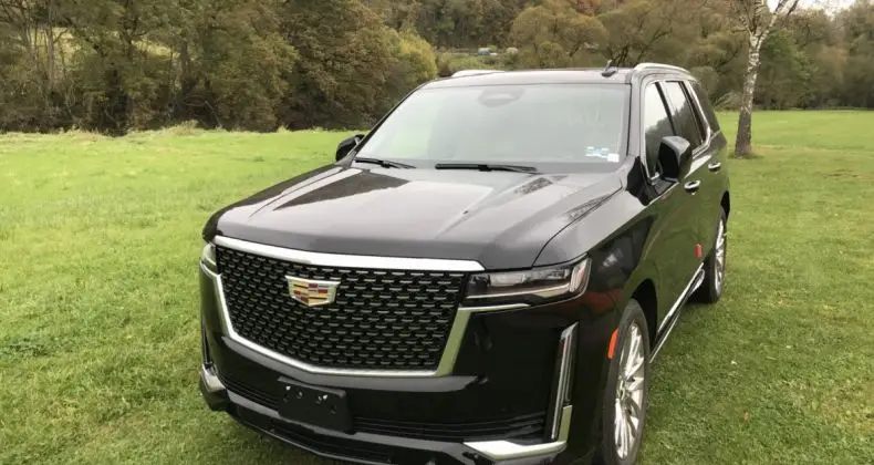 Photo 1 : Cadillac Escalade 2024 Petrol