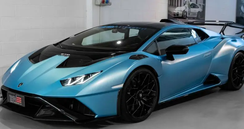 Photo 1 : Lamborghini Huracan 2022 Essence