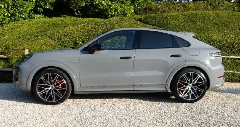 Photo 1 : Porsche Cayenne 2024 Hybride