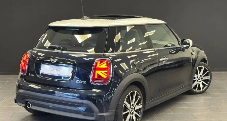 Photo 1 : Mini Cooper 2022 Petrol