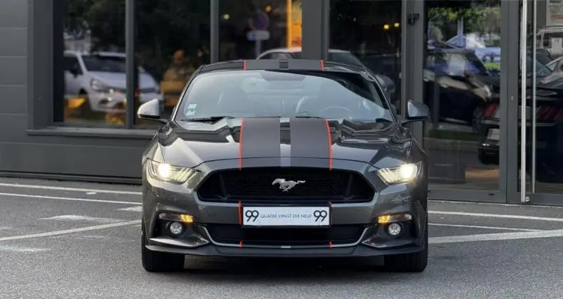 Photo 1 : Ford Mustang 2017 Petrol