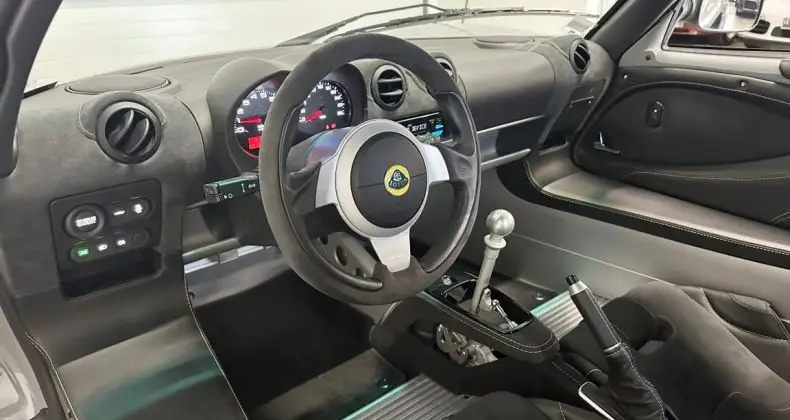 Photo 1 : Lotus Elise 2020 Petrol