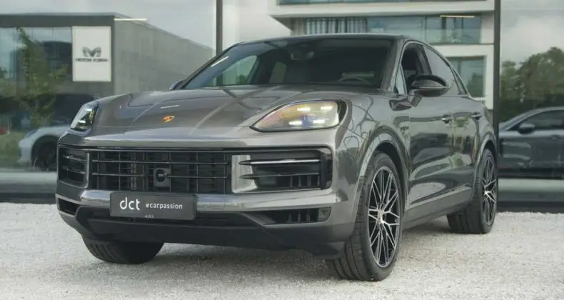 Photo 1 : Porsche Cayenne 2024 Petrol