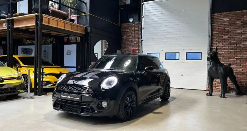 Photo 1 : Mini One 2018 Petrol